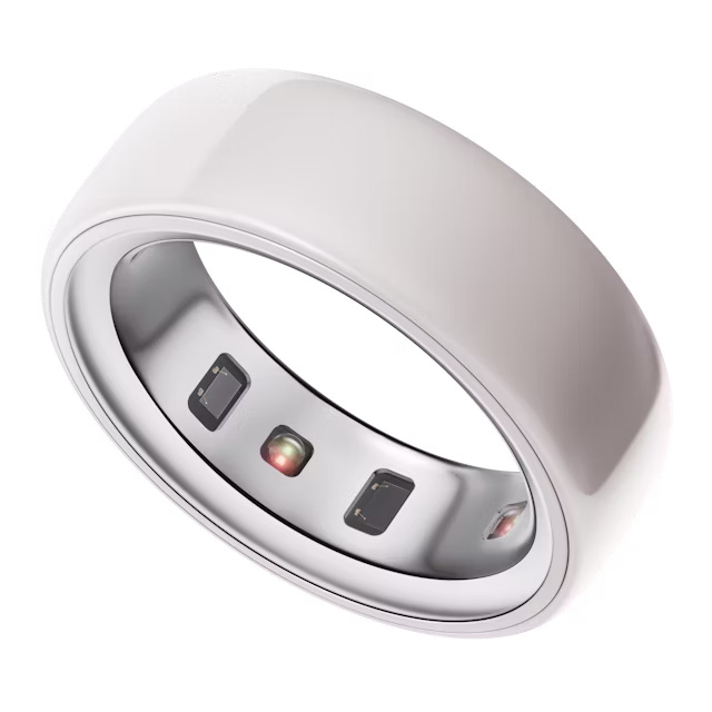 Oura Ring 4 Ceramic in der Ausführung Cloud, Produktbild