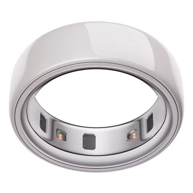 Oura Ring 4 Ceramic in der Ausführung Cloud, Produktbild